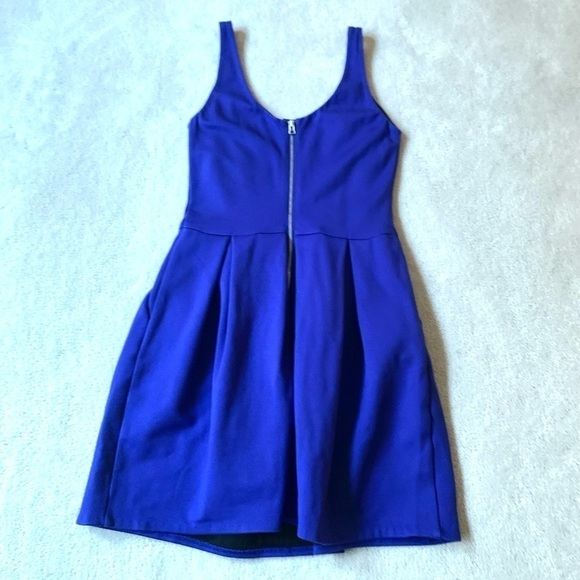 Aritzia Wilfred Pompe Dress with pockets, Royal Blue, size 4 - Picture 4 of 13